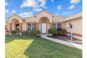 2382 SE Melaleuca Boulevard, Port Saint Lucie, FL 34952 - MLS#R11143484