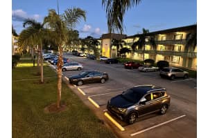 600 Village Green Court, Palm Springs, FL 33461 - MLS#R11143553