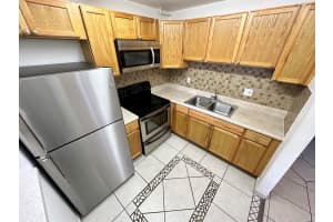 600 Village Green Court, Palm Springs, FL 33461 - MLS#R11143553