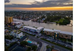 1020 N Riverside Drive 2, Pompano Beach, FL 33062 - MLS#R11143557