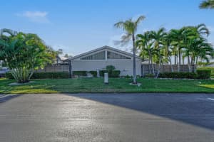 1801 S Us Highway 1 3a, Jupiter, FL 33477 - MLS#R11143736