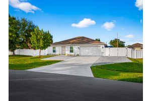 949 SW Fisherman Avenue, Port Saint Lucie, FL 34953 Sold 03/27/26