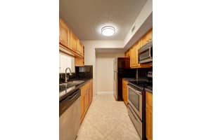 103 Yacht Club Way 106, Hypoluxo, FL 33462 - MLS#R11143795