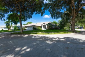 2477 Par Circle, Delray Beach, FL 33445 - MLS#R11143809
