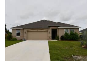 2108 Sw Monterrey Lane, Port Saint Lucie