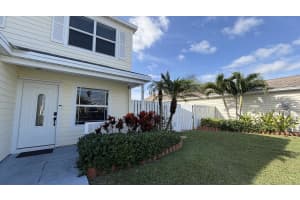 3911 Circle Lake Dr Drive, West Palm Beach, FL 33417 - MLS#R11143828