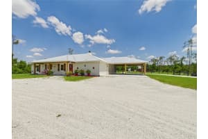 32801 Us-441 13, Okeechobee, FL 34972, Okeechobee, FL 34972 - MLS#R11143846