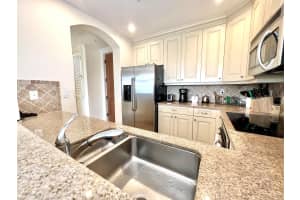 200 NE 2nd Avenue 414, Delray Beach, FL 33444 - MLS#R11143849