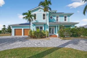 8551 Se Driftwood Street, Hobe Sound, Fl 33455, Hobe Sound