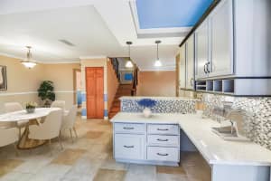 102 Woodland Road, Palm Springs, FL 33461 - MLS#R11143855