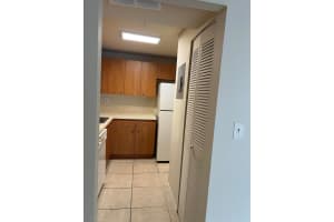 411 Executive Center Drive 215, West Palm Beach, FL 33401 - MLS#R11143874