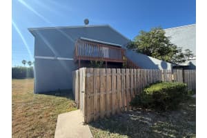 24 Crossings Circle H, Boynton Beach