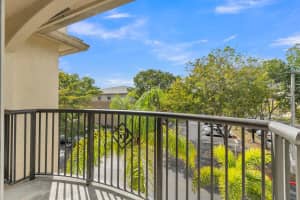 400 Crestwood Court N 420, Royal Palm Beach, FL 33411 - MLS#R11143917