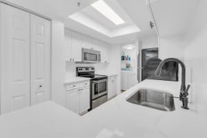 400 Crestwood Court, Royal Palm Beach, FL 33411 - MLS#R11143917