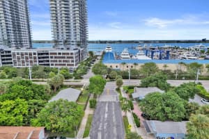 401 42nd Street, West Palm Beach, FL 33407 - MLS#R11143926