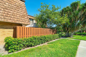 2809 28th Lane, Greenacres, FL 33463 Sold 01/15/26