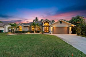 2099 Se Bowie Street, Port St. Lucie, Fl 34952, Port Saint Lucie