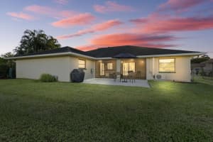 2099 SE Bowie Street, Port St Lucie, FL 34952 - MLS#R11143938