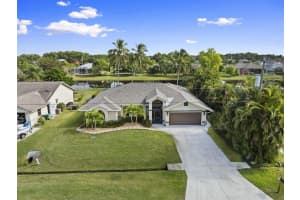 2099 SE Bowie Street, Port St Lucie, FL 34952 - MLS#R11143938