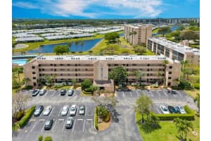 6936 Huntington Lane 403, Delray Beach