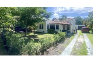 1026 Upland Road Main House, West Palm Beach, FL 33401 - MLS#R11143959