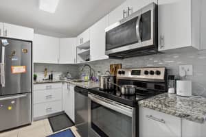 1428 SE 4th Avenue 102, Deerfield Beach, FL 33441 - MLS#R11144024