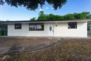 62 Andros Road, Palm Springs, FL 33461 - MLS#R11144042