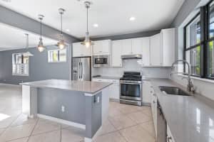 568 SE Monet Drive, Port St Lucie, FL 34984 - MLS#R11144099