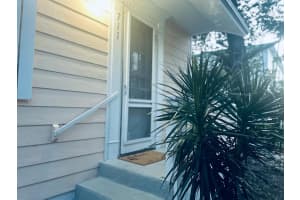 707 S 2nd Avenue S 2, Lake Worth Beach, FL 33460 - MLS#R11144122