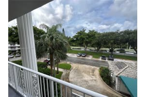 3650 Whitehall Drive, West Palm Beach, FL 33401 - MLS#R11144144