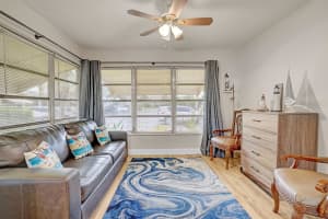 1734 Lakefront Boulevard, Fort Pierce, FL 34982 - MLS#R11144177