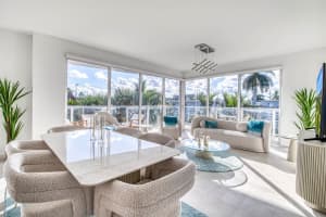 117 Lake Avenue, Lake Worth, FL 33460 - MLS#R11144186