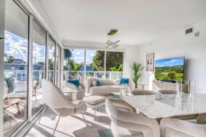 117 Lake Avenue 204, Lake Worth Beach, FL 33460 - MLS#R11144186