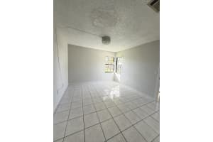 692 SW Veronica Avenue, Port Saint Lucie, FL 34953 - MLS#R11144283