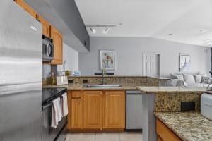 271 SW Palm Drive 304, Port Saint Lucie, FL 34986 - MLS#R11144285