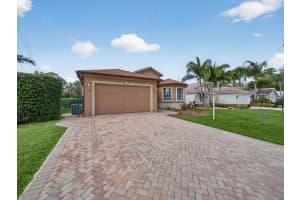 8946 SW Fishermans Wharf Drive, Stuart, FL 34997 - MLS#R11144308