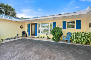 1211 Dolphin Road, Riviera Beach, FL 33404 - MLS#R11144346