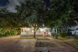 419 N 2nd Street Fort Pierce, FL 34950 - Off Market