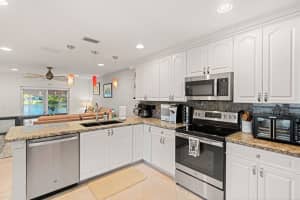 288 NW 39th Way, Deerfield Beach, FL 33442 - MLS#R11144420