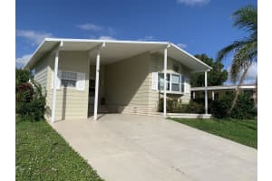 15 Lagos Del Norte, Fort Pierce, FL 34951 - MLS#R11144436