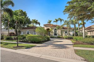 8988 Lakes Boulevard, West Palm Beach, FL 33412 - MLS#R11144439