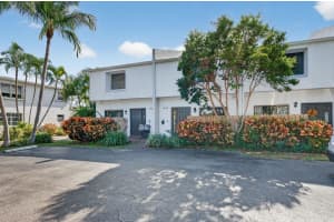 2140 NE 44th Street, Lighthouse Point, FL 33064 - MLS#R11144522