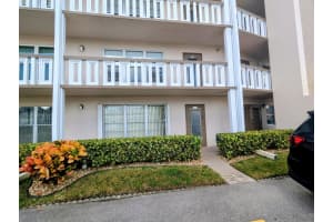 111 Greenbrier B, West Palm Beach, FL 33417 - MLS#R11144527