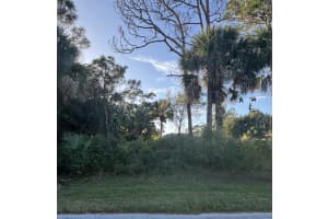 5913 Raintree Trail Trail, Fort Pierce, FL 34982 - MLS#R11144561