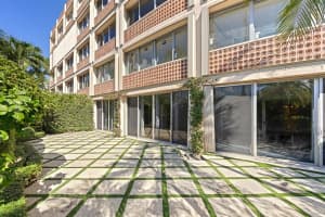 369 S Lake Drive 1d, Palm Beach