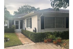 10109 44th Drive, Boynton Beach, FL 33436 - MLS#R11144600