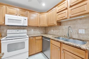 10109 44th Drive, Boynton Beach, FL 33436 - MLS#R11144600