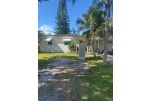 807 Texas Court, Fort Pierce, FL 34950 - MLS#R11144624