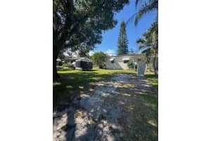 807 Texas Court, Fort Pierce, FL 34950 - MLS#R11144624