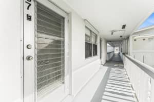 87 Salisbury D, West Palm Beach, FL 33417 - MLS#R11144644